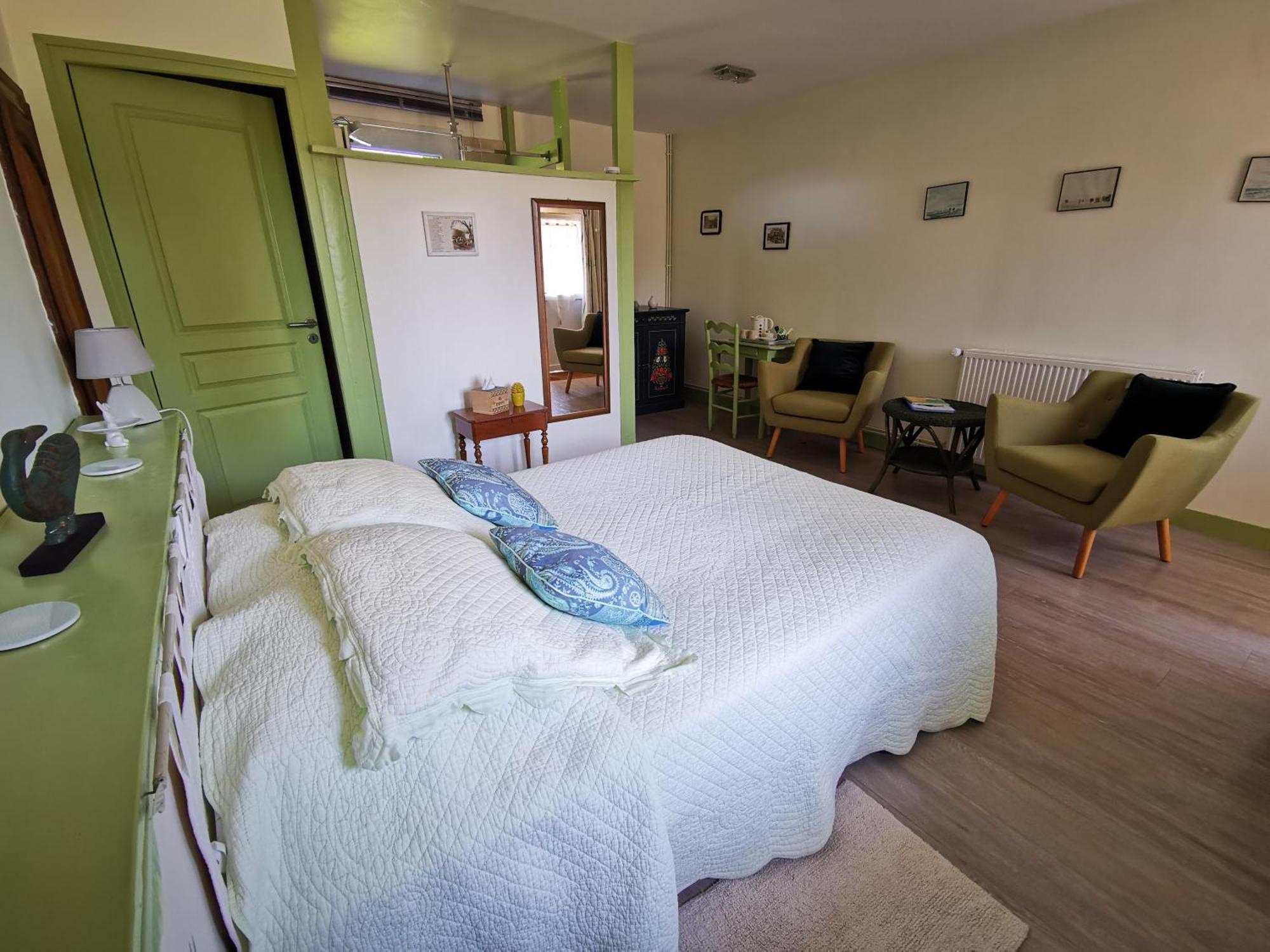 Les Marronniers Hotel Cambremer Quarto foto